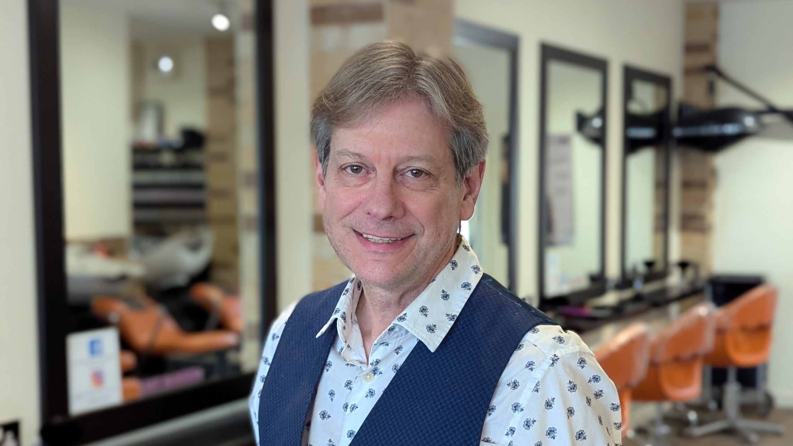 Gary in the salon 2025 a Gary in the salon 2025